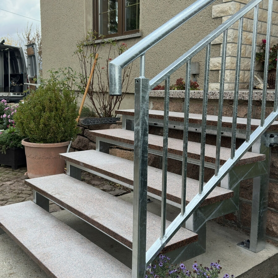 Außentreppe Berlin aus Metall Moderne Außentreppe aus Metall in Berlin für Haus, Eingang und Terrasse