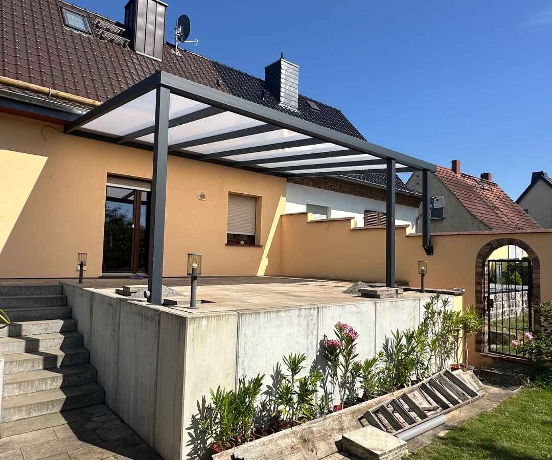 terrassenueberdachungen-braunschweig-polycarbonat polycarbonat.jpg Terrassenüberdachungen Braunschweig mit lichtdurchlässigem Polycarbonat